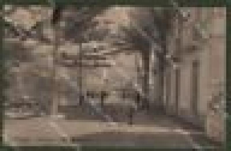 REGGIO CALABRIA. Via Tribunali. Cartolina viaggiata nel 1912.