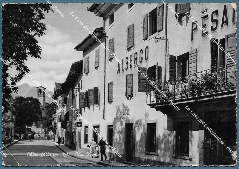 CHIUSAFORTE, Udine. Via Roma. Cartolina viaggiata nel 1960.